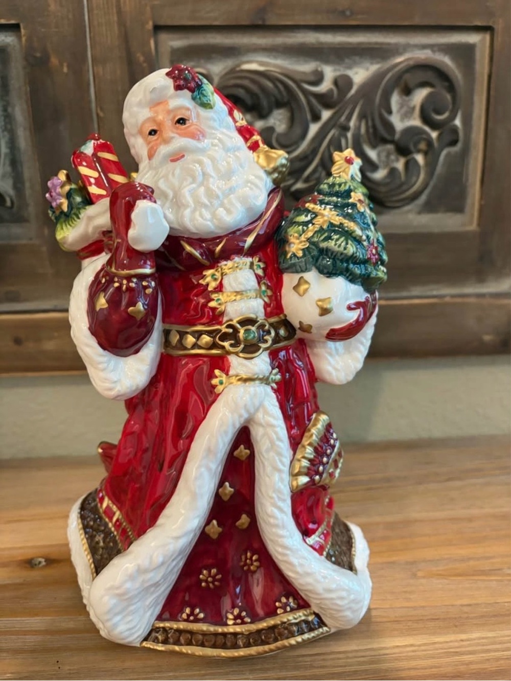 Fitz and Floyd Renaissance Music
Box Santa